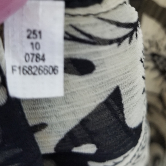 Anna Sui Target Black Floral Print Low V Neck Sheer Top Large - Picture 7 of 7